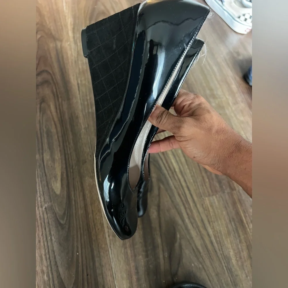 Salvatore Ferragamo Black Patent Leather Wedge Heels Women's 8.5 2A